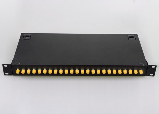 Placa laminada a frio 24 portas ST UPC Corning Fibra Óptica ZTE FTTH Patch Panel para Rede