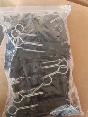 Grampos de suspensão de fibra de tipo S estáveis para cabos de fibra óptica em ambiente externo