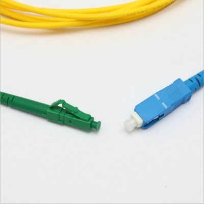 Cordão de remendo SC-SC 3m comprimento ≤0,3dB Perda de inserção Adequado para ambientes de -40-70°C