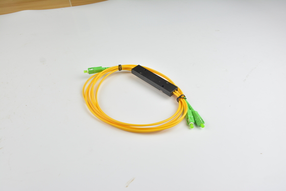 1x2 4 8 16 caixa PLC G657A1 0.9mm SCUPC Fibra Ótica Tapered PLC Splitter para directividade dB ≥55