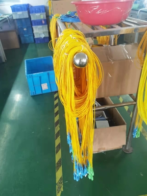 Impressora de fibra óptica para telecomunicações, com conectores SC-SC e cabo de cauda