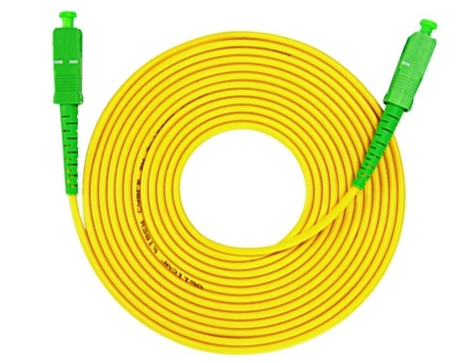 Modos únicos G657A SC UPC APC Fibra óptica para redes FTTH interiores e exteriores