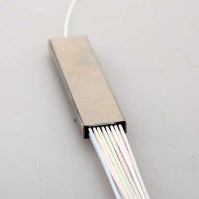 1x8 divisor de fibra óptica em fechamento de tubo inoxidável para comprimento de onda operacional de 1260-1650 nm