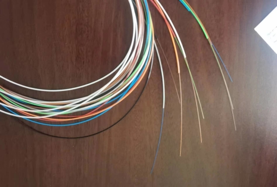 FTTX ODB NAP FTTH 2*8 Tubos de aço PLC Splitter sem conector Fios de alta resistência